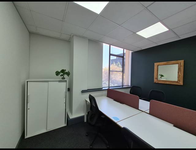 52M² OFFICE TO LET IN SANDTON CENTRAL